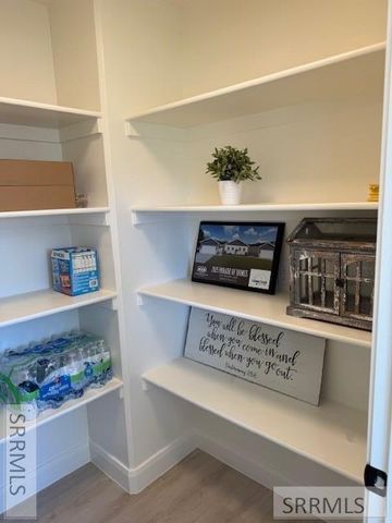 6410 Ender Ln, Idaho Falls, ID 83401