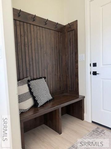 6410 Ender Ln, Idaho Falls, ID 83401