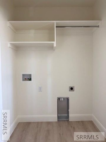 6410 Ender Ln, Idaho Falls, ID 83401