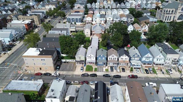 93 27th Street, Bayonne, NJ 07002