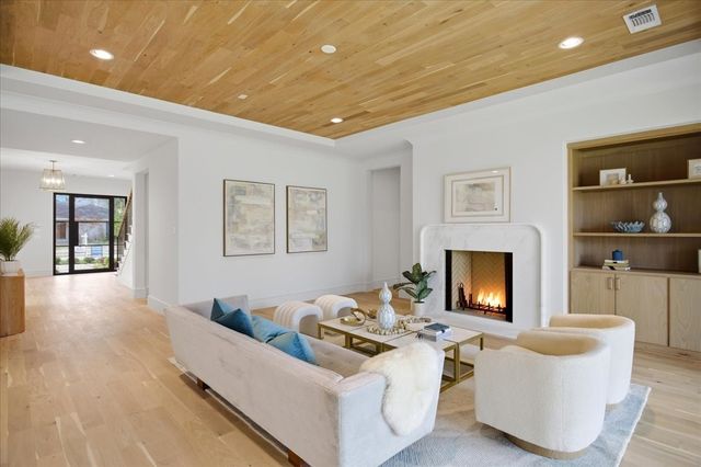 6804 Santa Maria Lane, Dallas, TX 75214