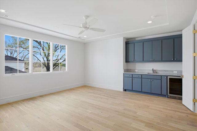 6804 Santa Maria Lane, Dallas, TX 75214