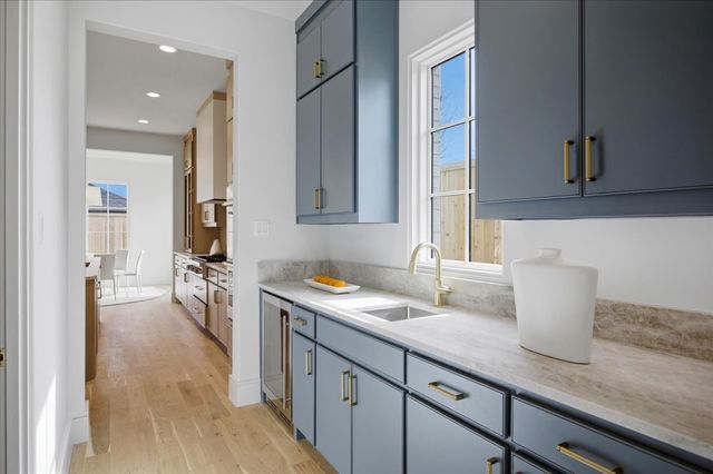 6804 Santa Maria Lane, Dallas, TX 75214