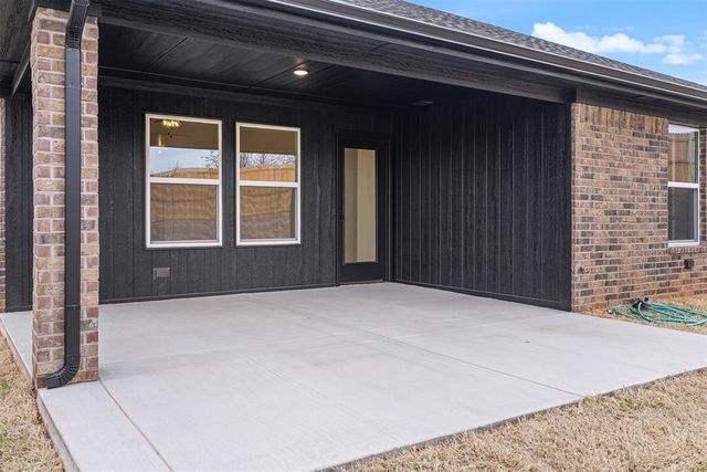 2116 Emily Rae Lane, Blanchard, OK 73010