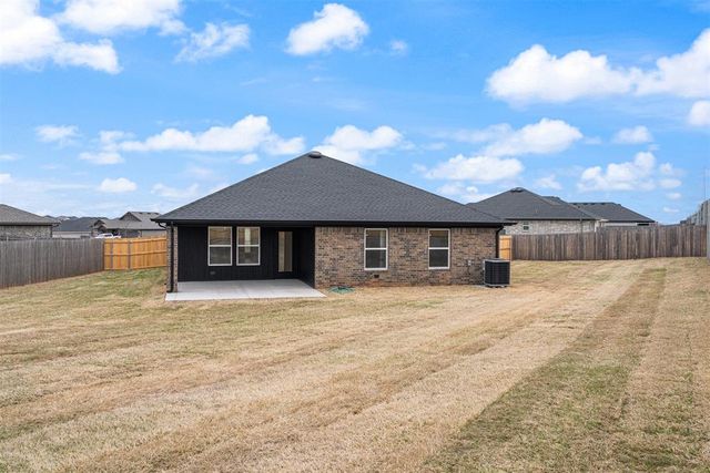 2116 Emily Rae Lane, Blanchard, OK 73010