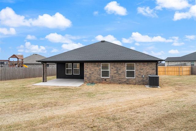 2116 Emily Rae Lane, Blanchard, OK 73010