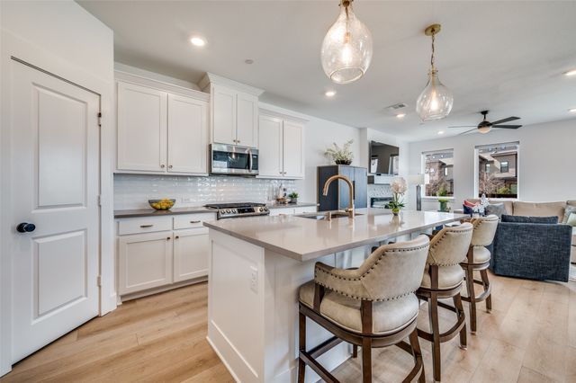 810 Cavitt Court N, Prosper, TX 75078