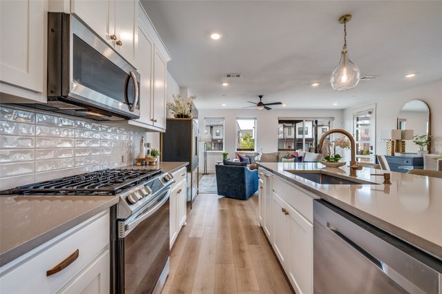 810 Cavitt Court N, Prosper, TX 75078