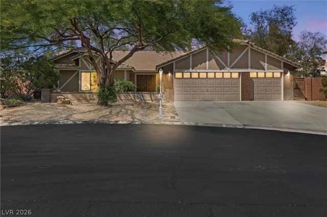 6830 Trinity Court, Las Vegas, NV 89146