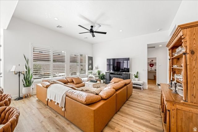 1275 W POCKET MESA DR, St. George, UT 84770
