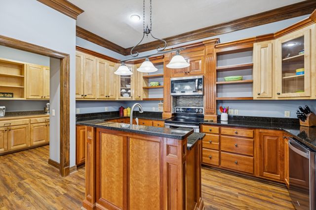 480 Defeated Creek Rd, Centerville, TN 37033