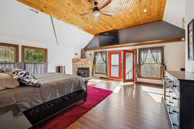 480 Defeated Creek Rd, Centerville, TN 37033