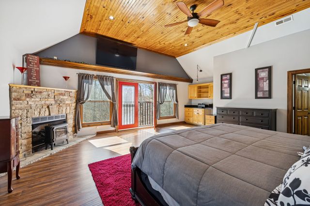 480 Defeated Creek Rd, Centerville, TN 37033