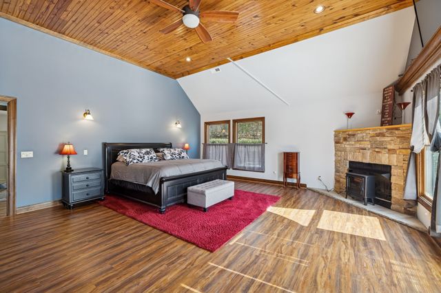 480 Defeated Creek Rd, Centerville, TN 37033