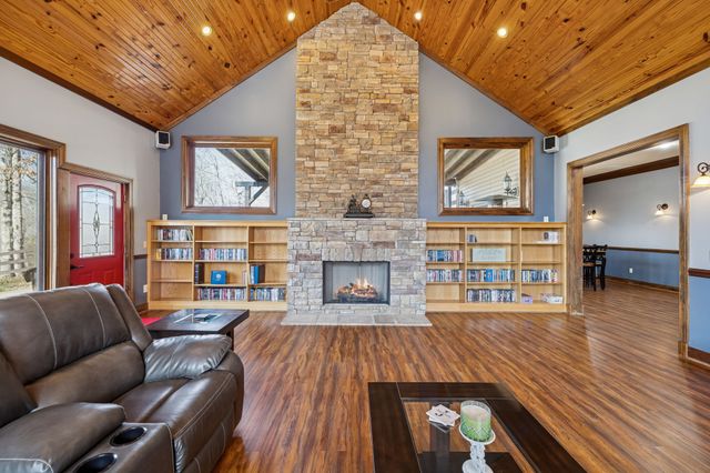 480 Defeated Creek Rd, Centerville, TN 37033