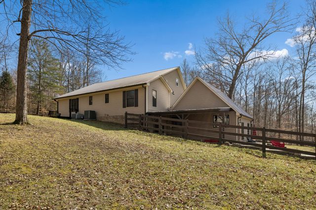 480 Defeated Creek Rd, Centerville, TN 37033