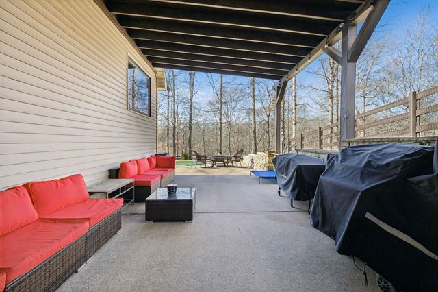 480 Defeated Creek Rd, Centerville, TN 37033