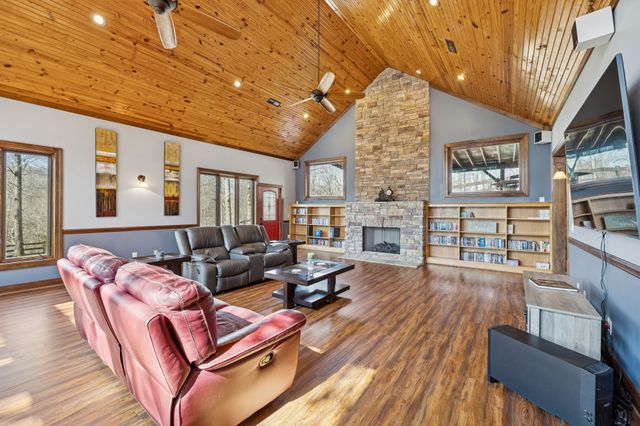 480 Defeated Creek Rd, Centerville, TN 37033