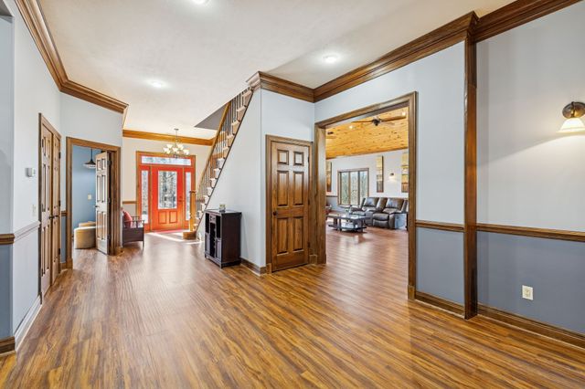 480 Defeated Creek Rd, Centerville, TN 37033