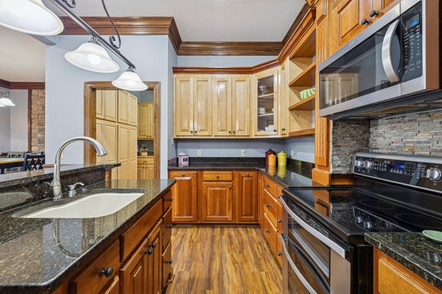 480 Defeated Creek Rd, Centerville, TN 37033