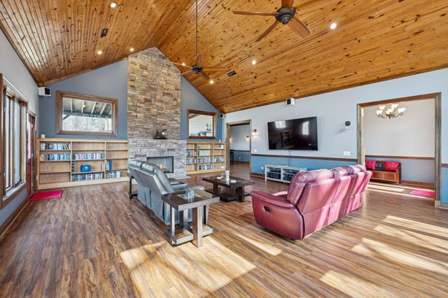 480 Defeated Creek Rd, Centerville, TN 37033