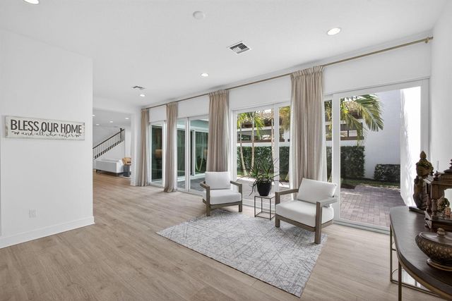13400 Bernoulli Way, Palm Beach Gardens, FL 33418