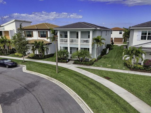 13400 Bernoulli Way, Palm Beach Gardens, FL 33418