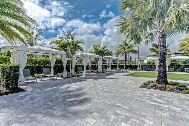 13400 Bernoulli Way, Palm Beach Gardens, FL 33418
