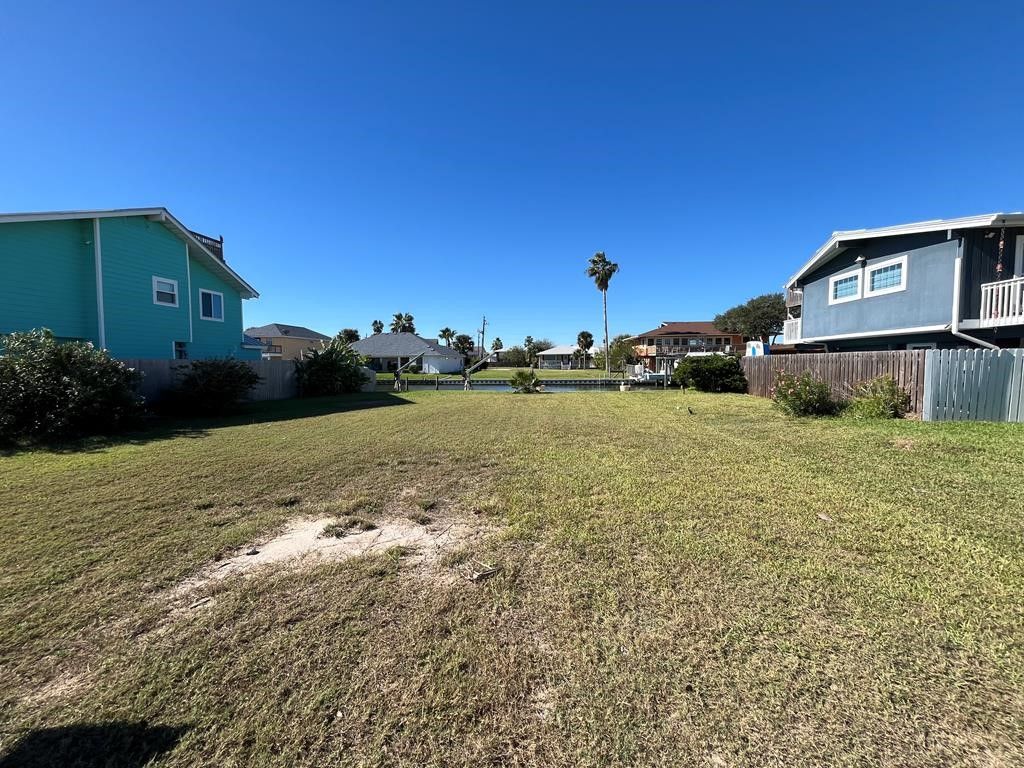 1859 Bay Shore Dr, Rockport, TX 78382 — photo 3