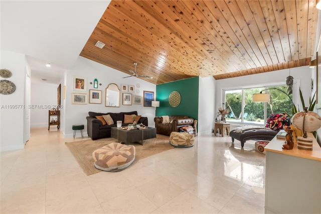 15330 SW 144th Ter, Miami, FL 33196