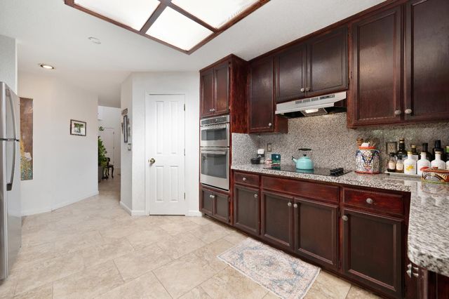 14900 Lago Dr, Rancho Murieta, CA 95683