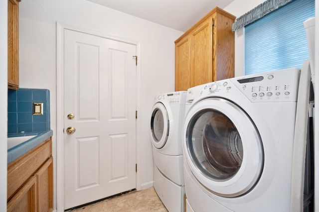 14900 Lago Dr, Rancho Murieta, CA 95683