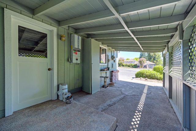 14900 Lago Dr, Rancho Murieta, CA 95683