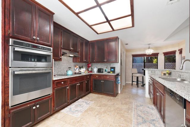 14900 Lago Dr, Rancho Murieta, CA 95683