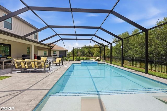 11035 Hanging Vine DR, Fort Myers, FL 33913
