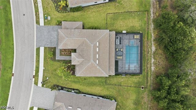11035 Hanging Vine DR, Fort Myers, FL 33913