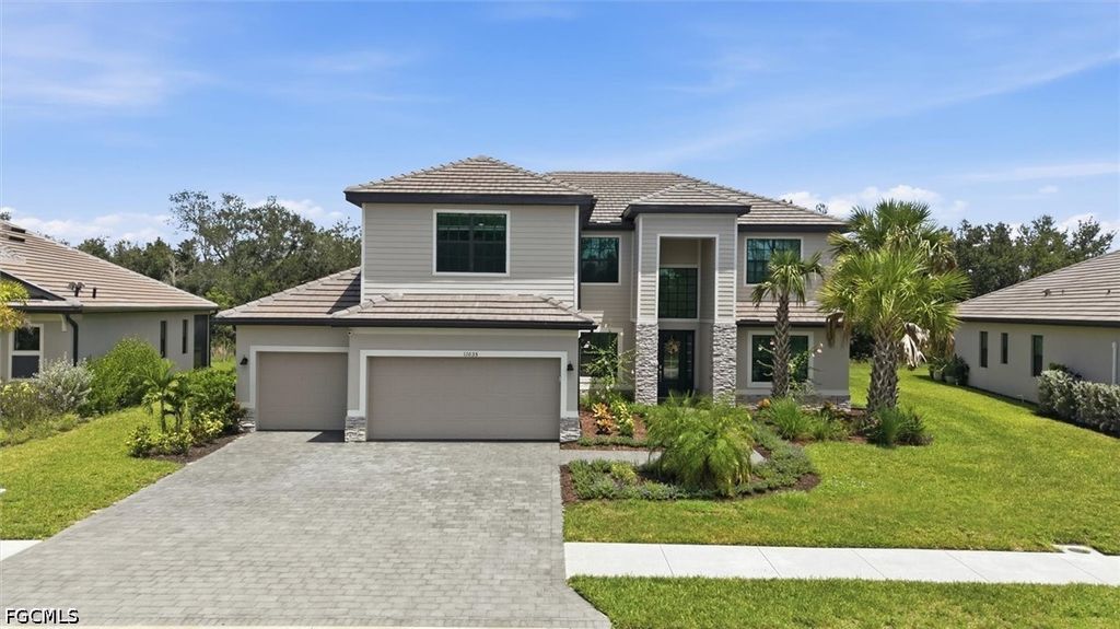 11035 Hanging Vine DR, Fort Myers, FL 33913
