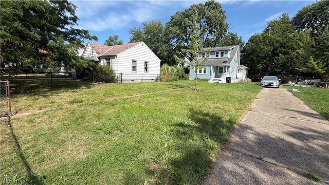 4711 W 147th Street, Cleveland, OH 44135