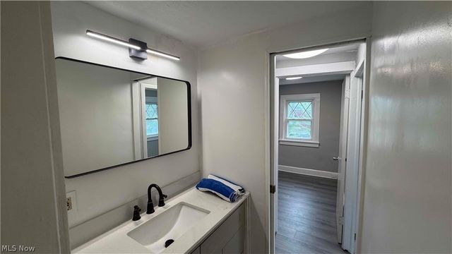 4711 W 147th Street, Cleveland, OH 44135