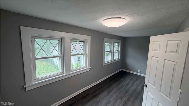 4711 W 147th Street, Cleveland, OH 44135