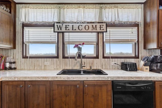 230 Rio Rim Road, Gholson, TX 76705