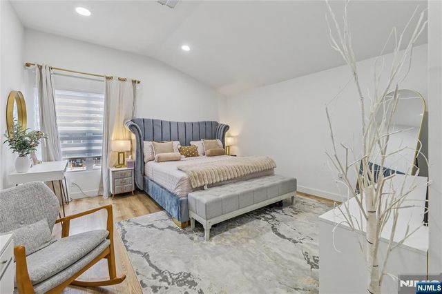 84 Center Avenue, Little Falls, NJ 07424