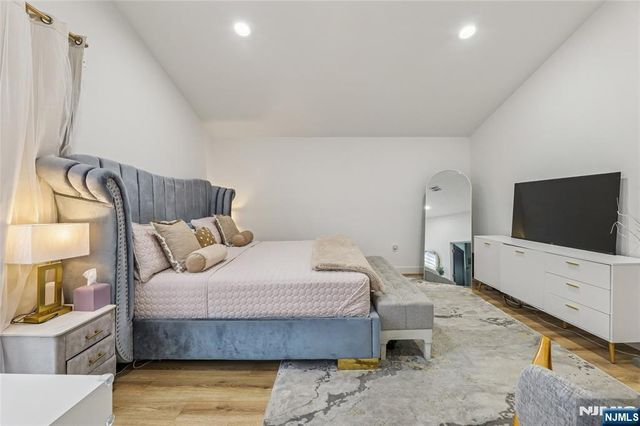 84 Center Avenue, Little Falls, NJ 07424