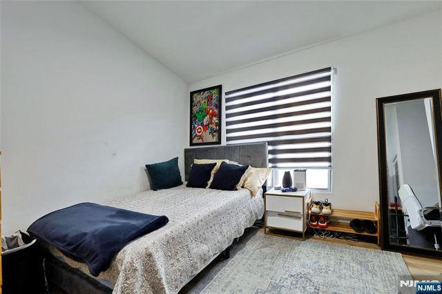 84 Center Avenue, Little Falls, NJ 07424