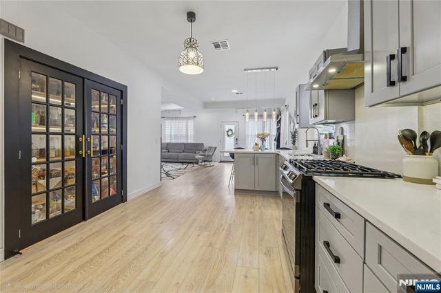 84 Center Avenue, Little Falls, NJ 07424