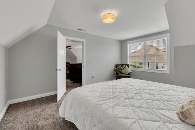 1484 Overlook Pointe, Clarksville, TN 37043