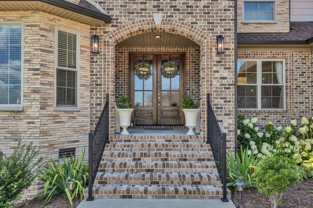 1484 Overlook Pointe, Clarksville, TN 37043
