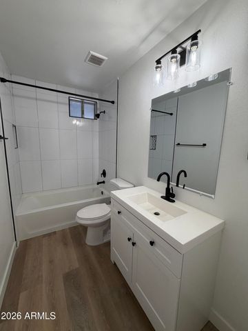 302 E MONTE VISTA Road A17, Phoenix, AZ 85004