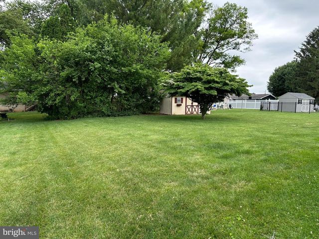 666 JANE AVE, Mount Joy, PA 17552