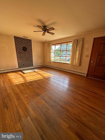 666 JANE AVE, Mount Joy, PA 17552